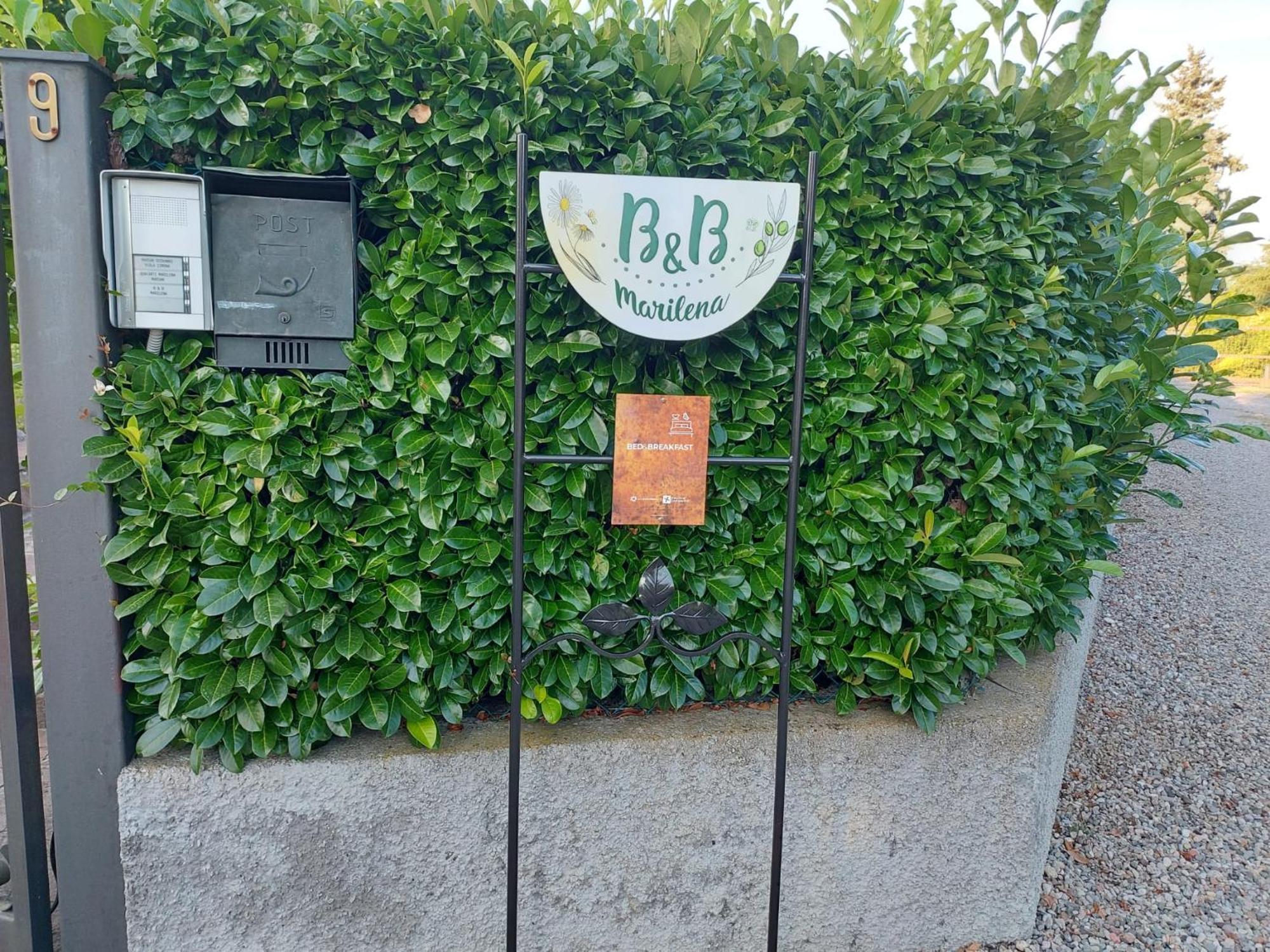B&B Marilena Guanzate Exteriör bild