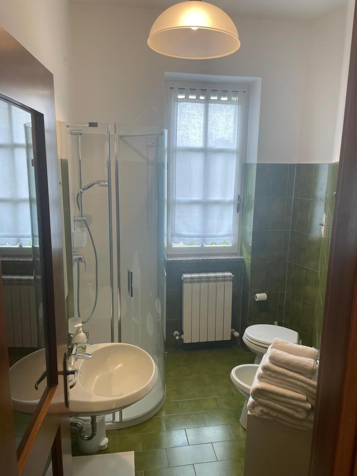 B&B Marilena Guanzate Exteriör bild