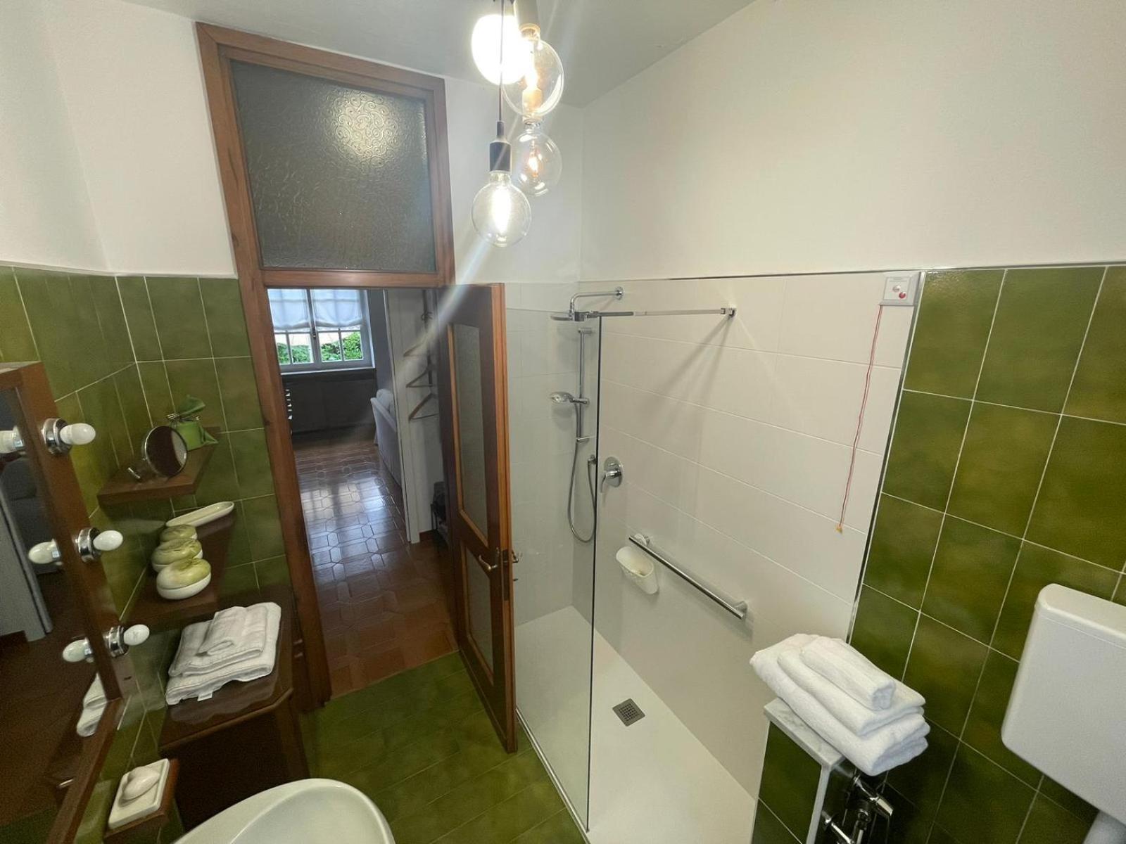 B&B Marilena Guanzate Exteriör bild