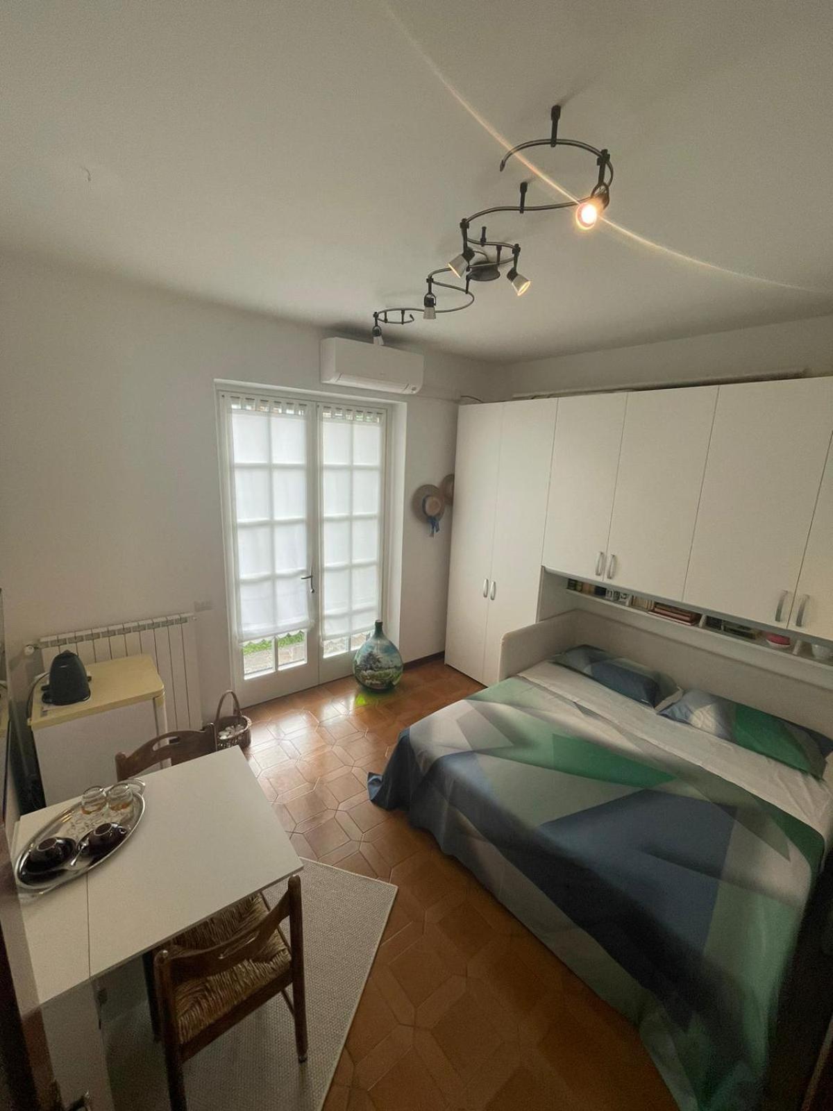 B&B Marilena Guanzate Exteriör bild
