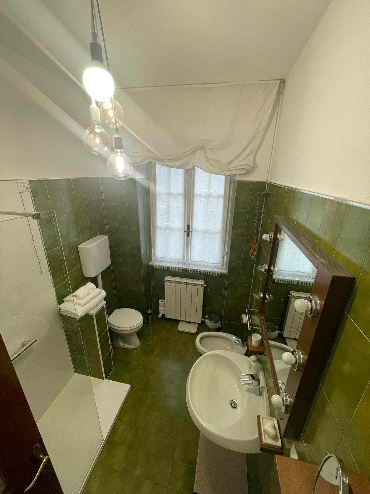 B&B Marilena Guanzate Exteriör bild